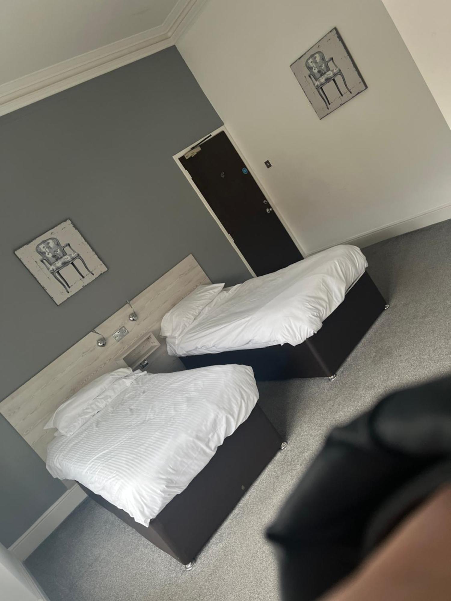The Kings Head Bed & Breakfast Warrington Dış mekan fotoğraf